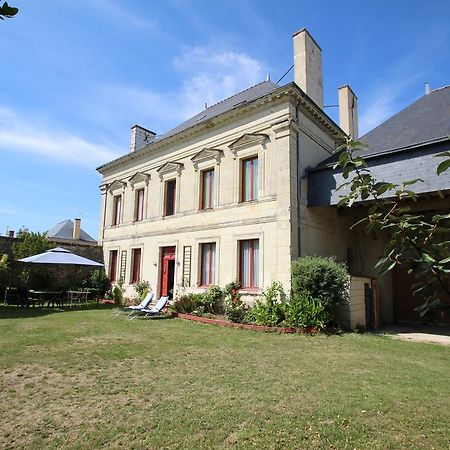 Domaine Des Roses Bed & Breakfast Vaudelnay Ngoại thất bức ảnh
