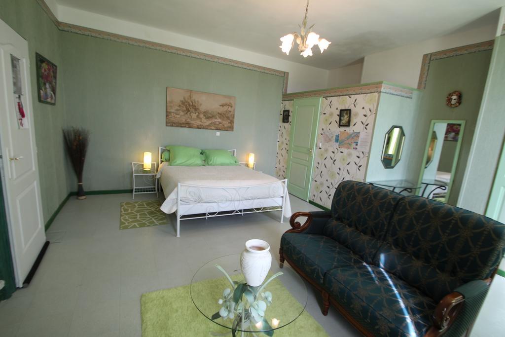 Domaine Des Roses Bed & Breakfast Vaudelnay Phòng bức ảnh