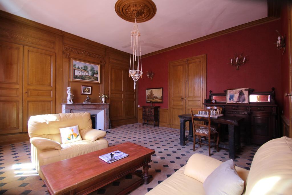 Domaine Des Roses Bed & Breakfast Vaudelnay Ngoại thất bức ảnh