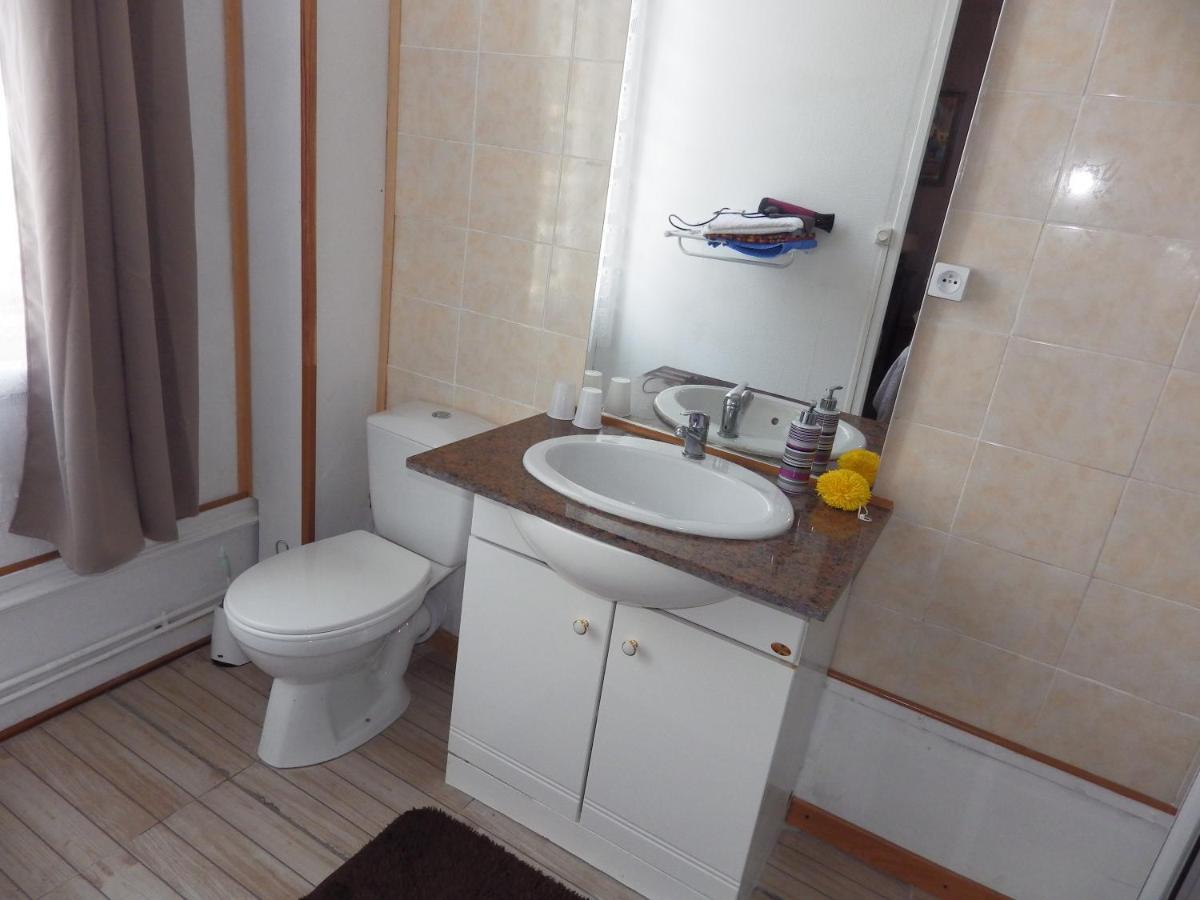 Domaine Des Roses Bed & Breakfast Vaudelnay Ngoại thất bức ảnh